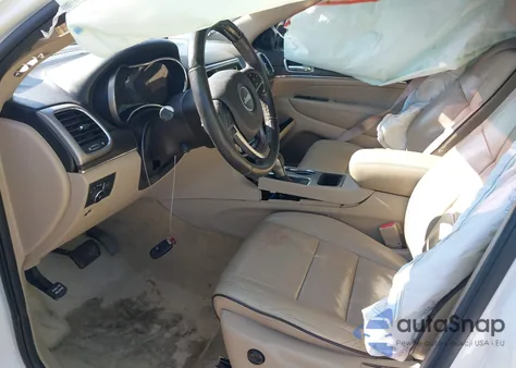 2018 Jeep Grand Cherokee Overland 4X2 from USA, damaged, VIN 1C4RJECG7JC141755